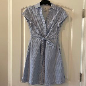 Vineyard Vines size 0 Blue and white seersucker dress